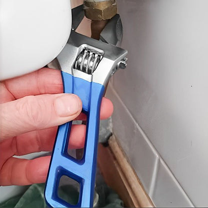 Clé à molette et espace restreint