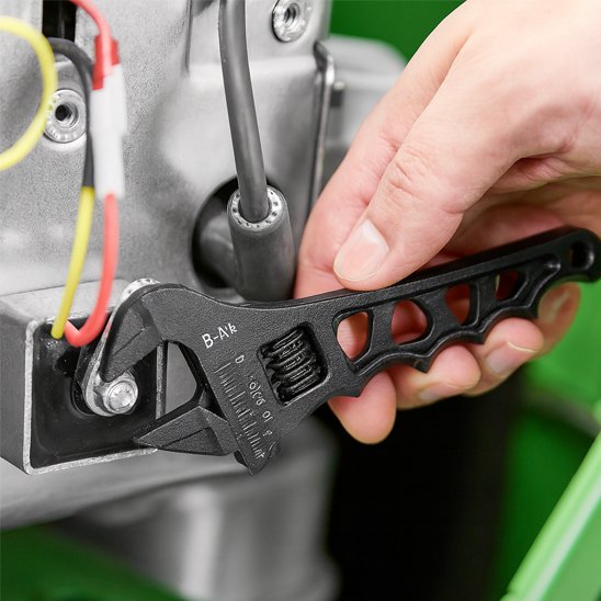 Clé à molette​ noire