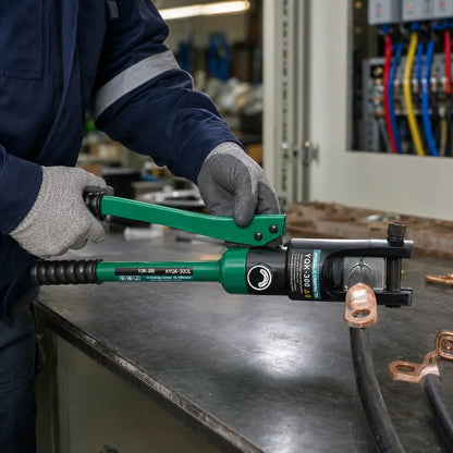 Contrôle d’une cosse électrique sertie avec une pince hydraulique