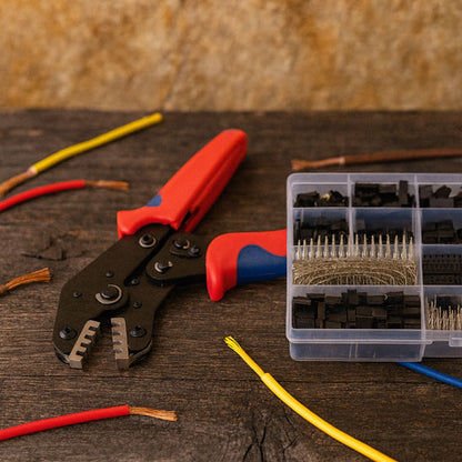 ensemble cable et pince à sertir