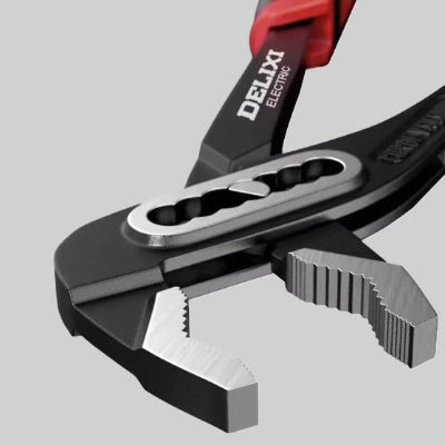 la pince multiprises ouverte