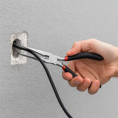 pince a bec en action