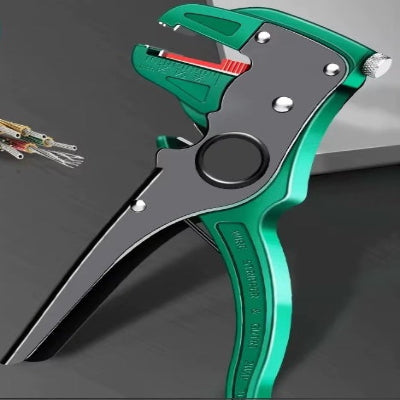 pince à dénuder posée