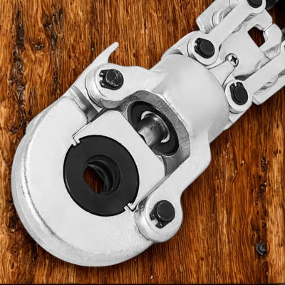 pince a sertir multicouche sur bois