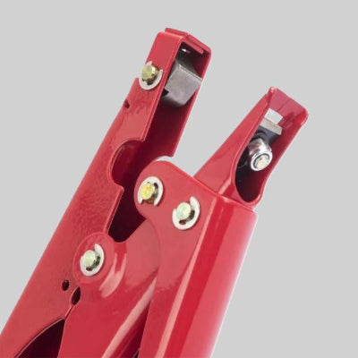 pince à sertir ouverte