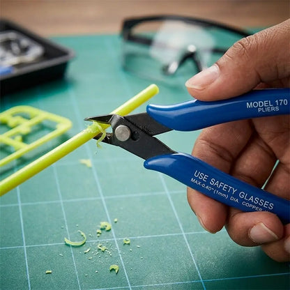 pince coupe metal et plastique