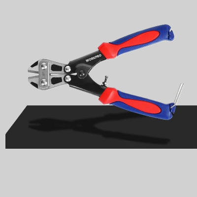 pince monseigneur ouverte