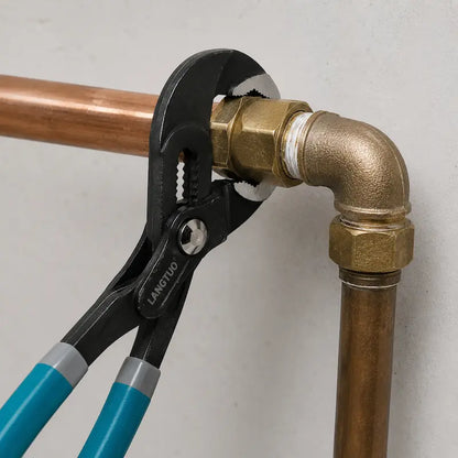 pince multiprise plombier 175mm serrant raccord