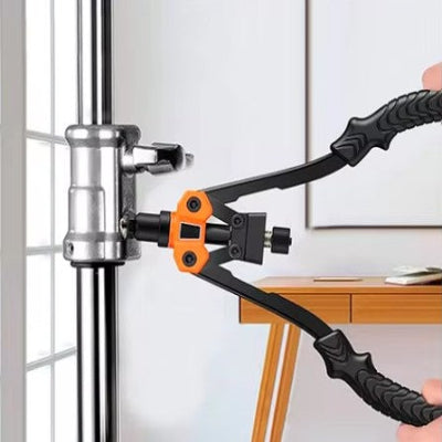 pince rivet en action