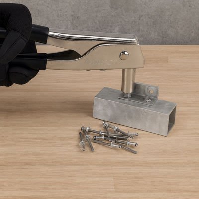 rivet aveugle en situation