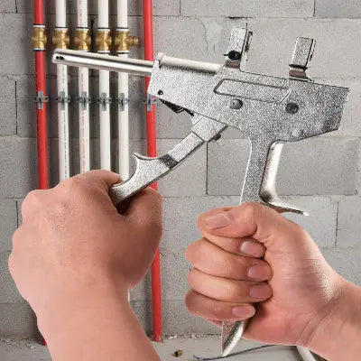 tenue pince a sertir PER au chantier
