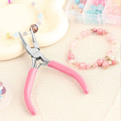 visuel pince coupante sur table