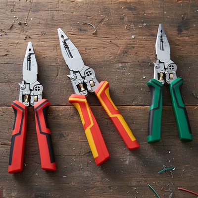 vue differente pince a denuder