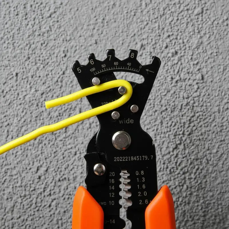 vue pince a denuder multifonction 7 en 1