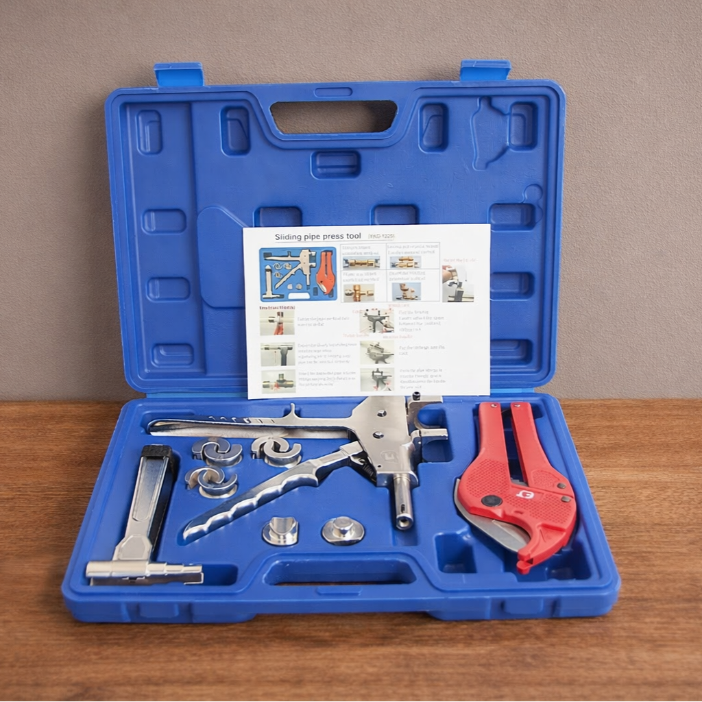 vue pince à sertir plomberie dans sa malette